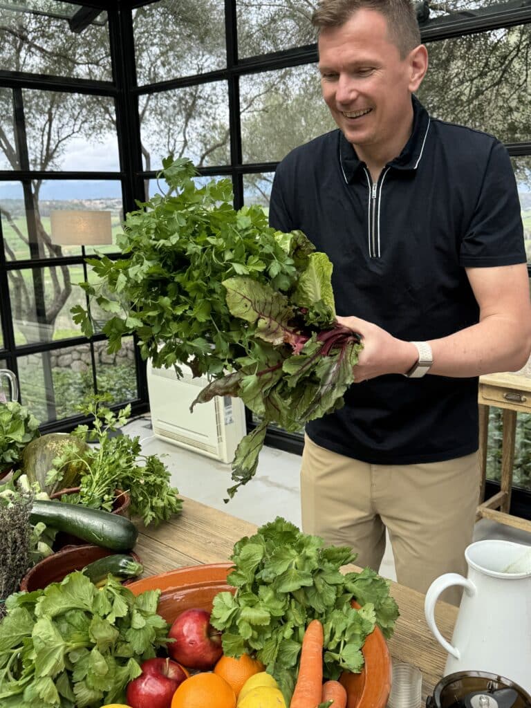 Ab wie viel kg ist man ein Fliegengewicht? Das lief im März 2025. 38 slow juicer experte hurom ernaehrung coach ernaehrungsberater entsafter abnehmen diaet vegan 8