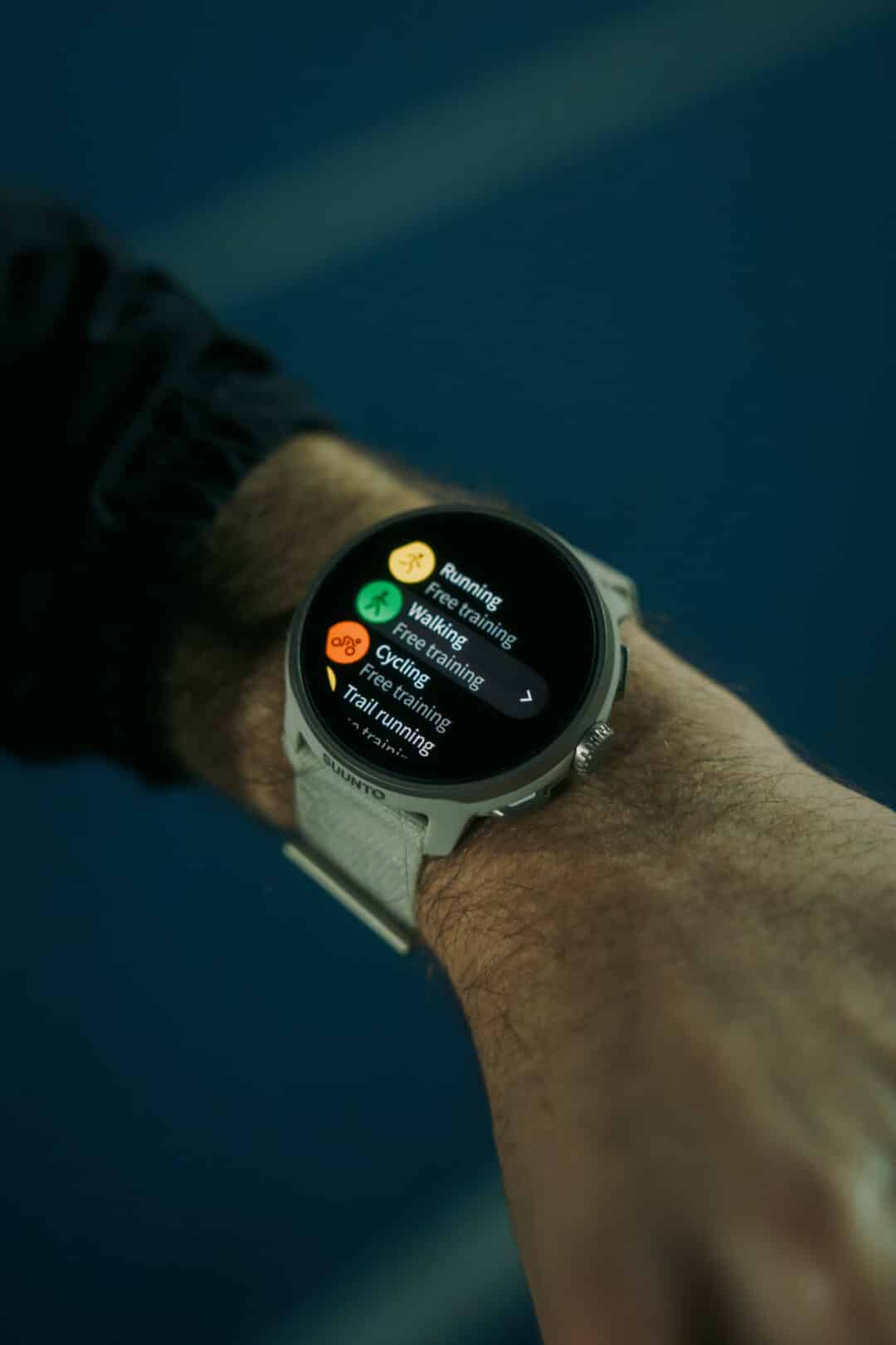 Mehr als Kilometer und smarter trainieren mit Wearables 1 suunto run sportuhr test display laufblog lauf influencer marathon lautraining empfehlung testbericht bewertung 2