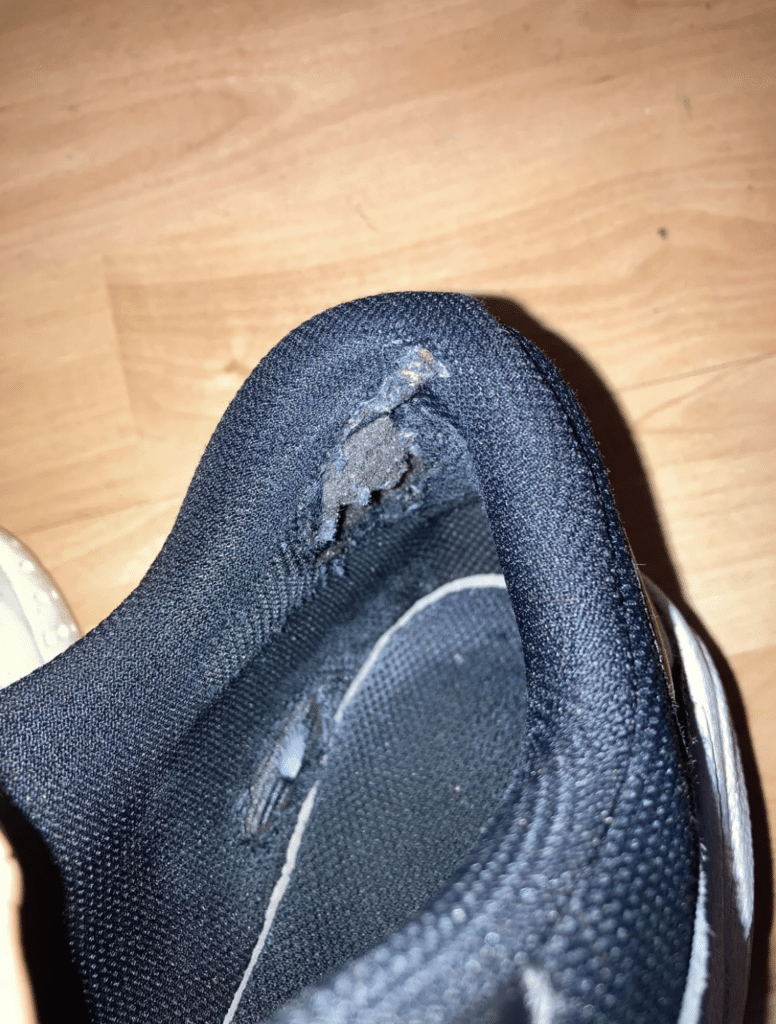 laufschuhe loch ferse reparieren hacke aufgerieben mesh