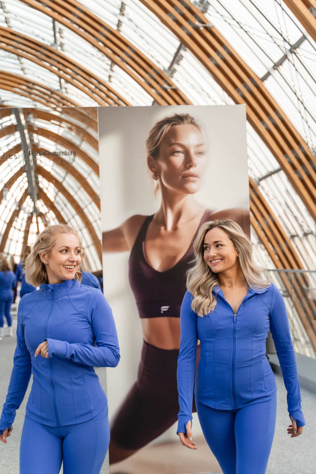 Pilates über den Dächern von Köln: Fabletics feiert Launch bei Peek ...