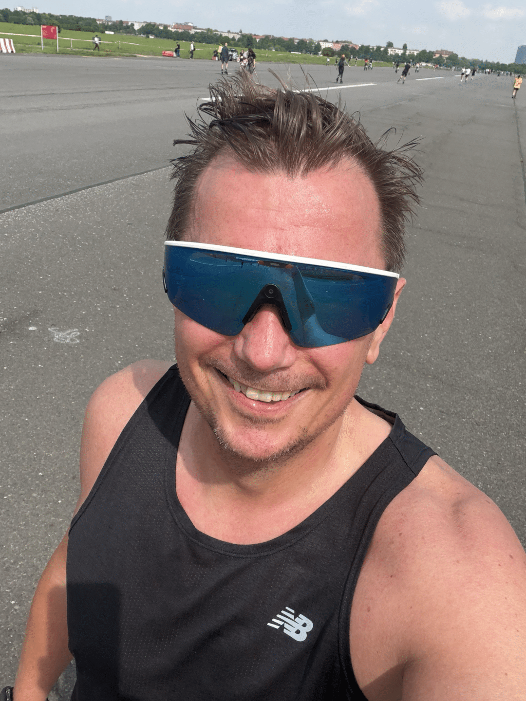 Wings for Life World Run Berlin: Warum der Community Run auf dem Tempelhofer Feld überrascht hat 1 wings for life world run 2026 ergebnisse urkunde lauf influencer laufblogger sports insider daniel tempelhofer feld berlin
