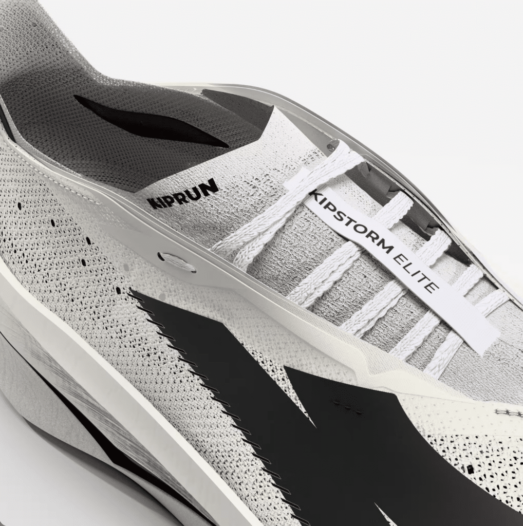 KIPRUN Kipstorm Elite Test - Wie gut sind die Carbon Laufschuhe von Decathlon? 3 kiprun kipstorm elite test carbon laufschuhe decathon vergleich gut 1 laufblogger influencer erfahrungen zunge